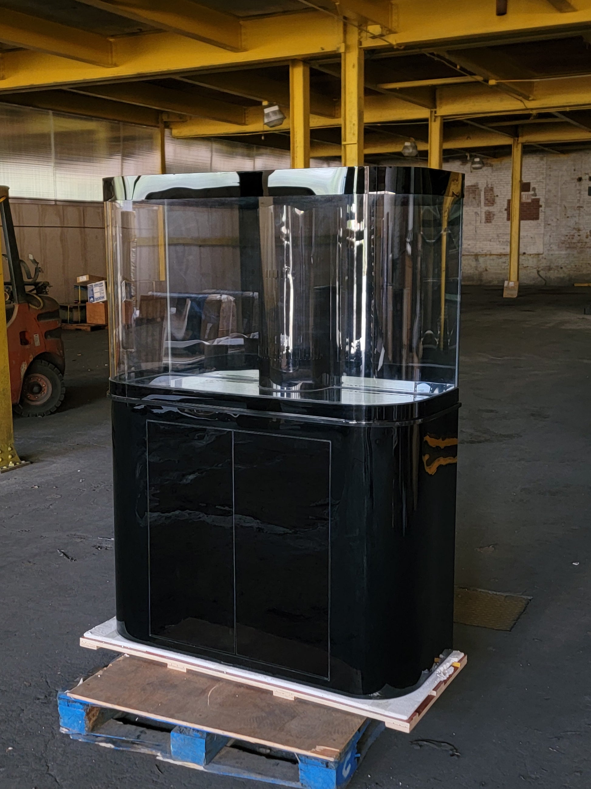 120g Curved Panoramic Flat Bowfront Glass Reef-Ready Aquarium in Gloss