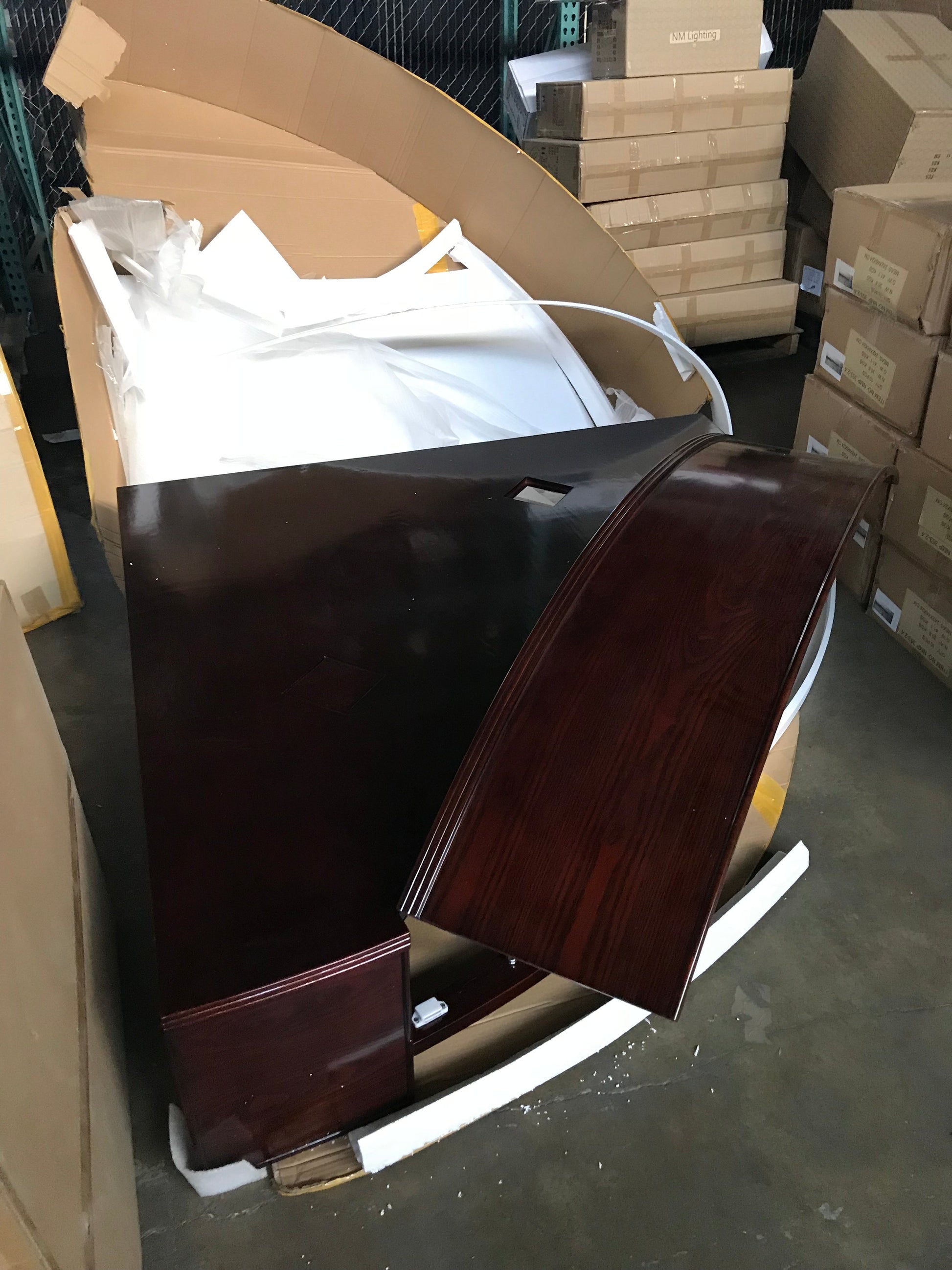 440 Gallon Glass Corner Reef-Ready Aquarium in Rose Cherry