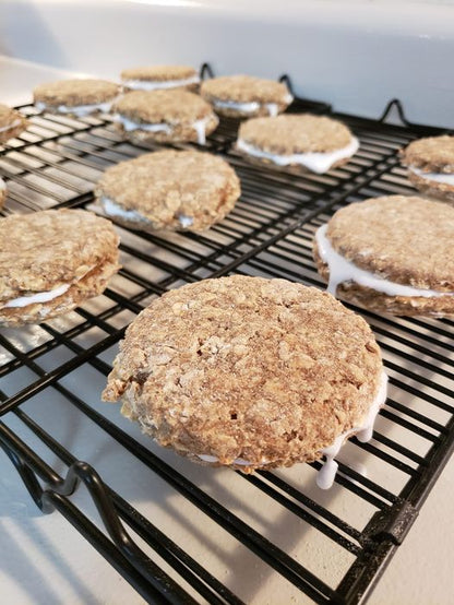 🐾 Oatmeal Organic Cream Pie Dog Treats – Gluten Free