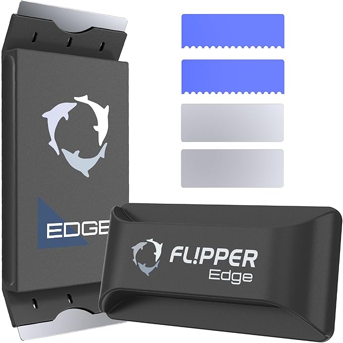 Flipper Edge screen cleaning tool with cleaning pads on a white background