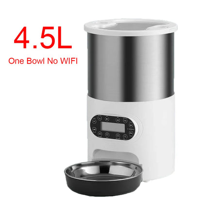 White and silver pet feeder with digital display on a white background, featuring text indicating capacity and connectivity status.