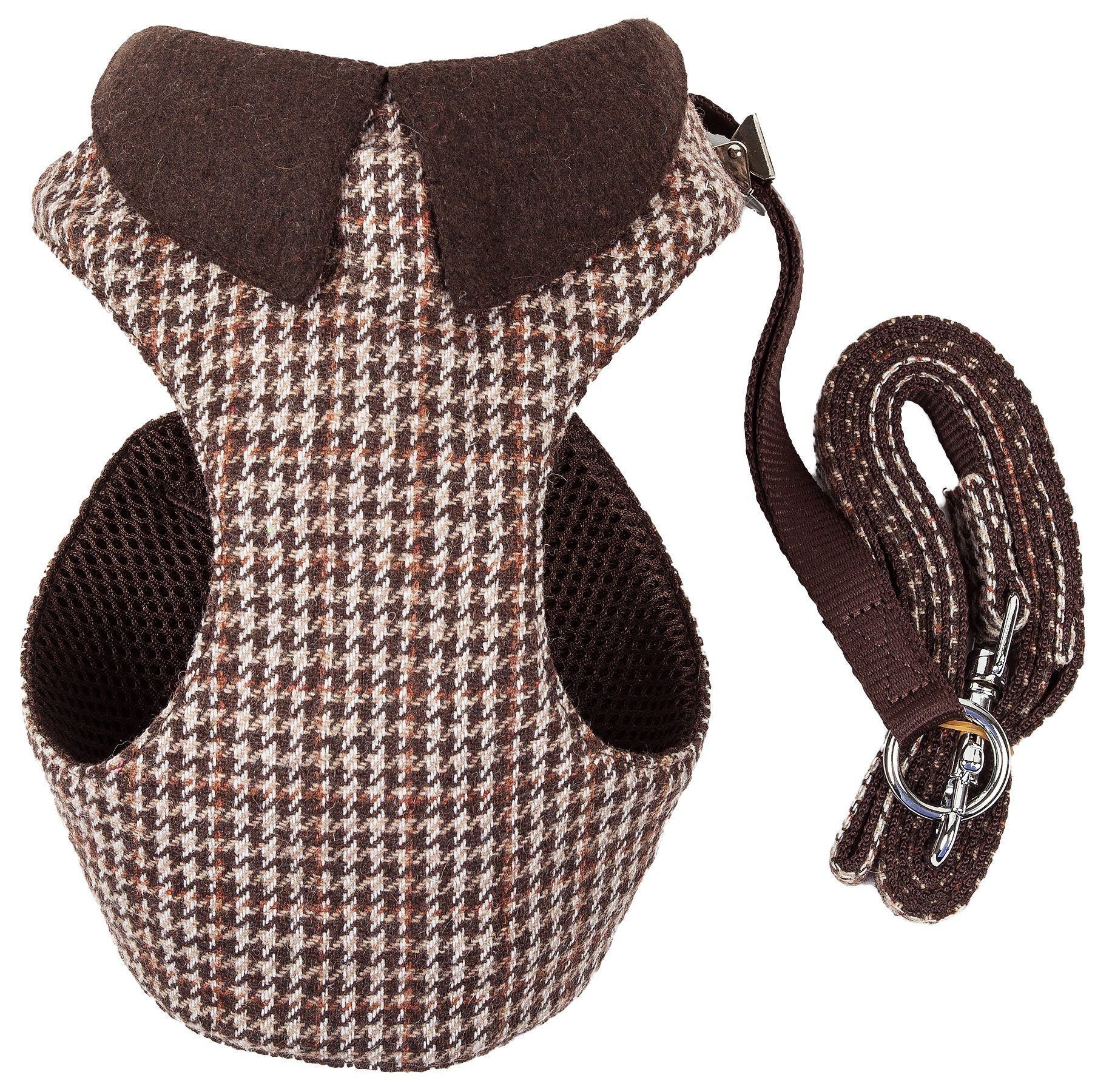Houndstooth patterned dog harness and leash set on a white background
